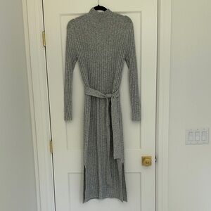 LOFT Gray Long Sleeve Knit Dress